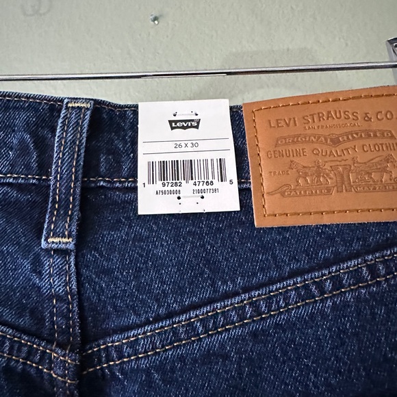 LEVI'S RIBCAGE BELL VINTAGE WOMEN'S JEANS  SIZE 26X30 - Picture 3 of 3